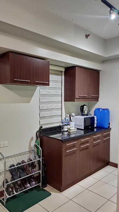 Resort Living Condominium Unit In Metro Manila Exterior photo